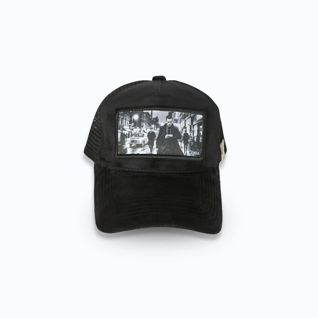 Dark Street Style – Svart Velvet Truckerkeps