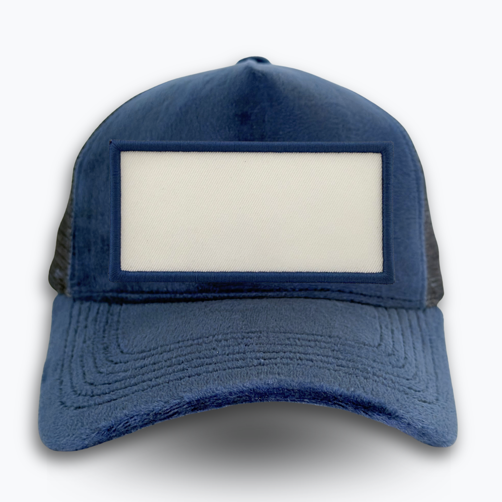 Mörkblå velvet truckerkeps med tom patch för eget foto — custom keps med eget tryck från XVERA.